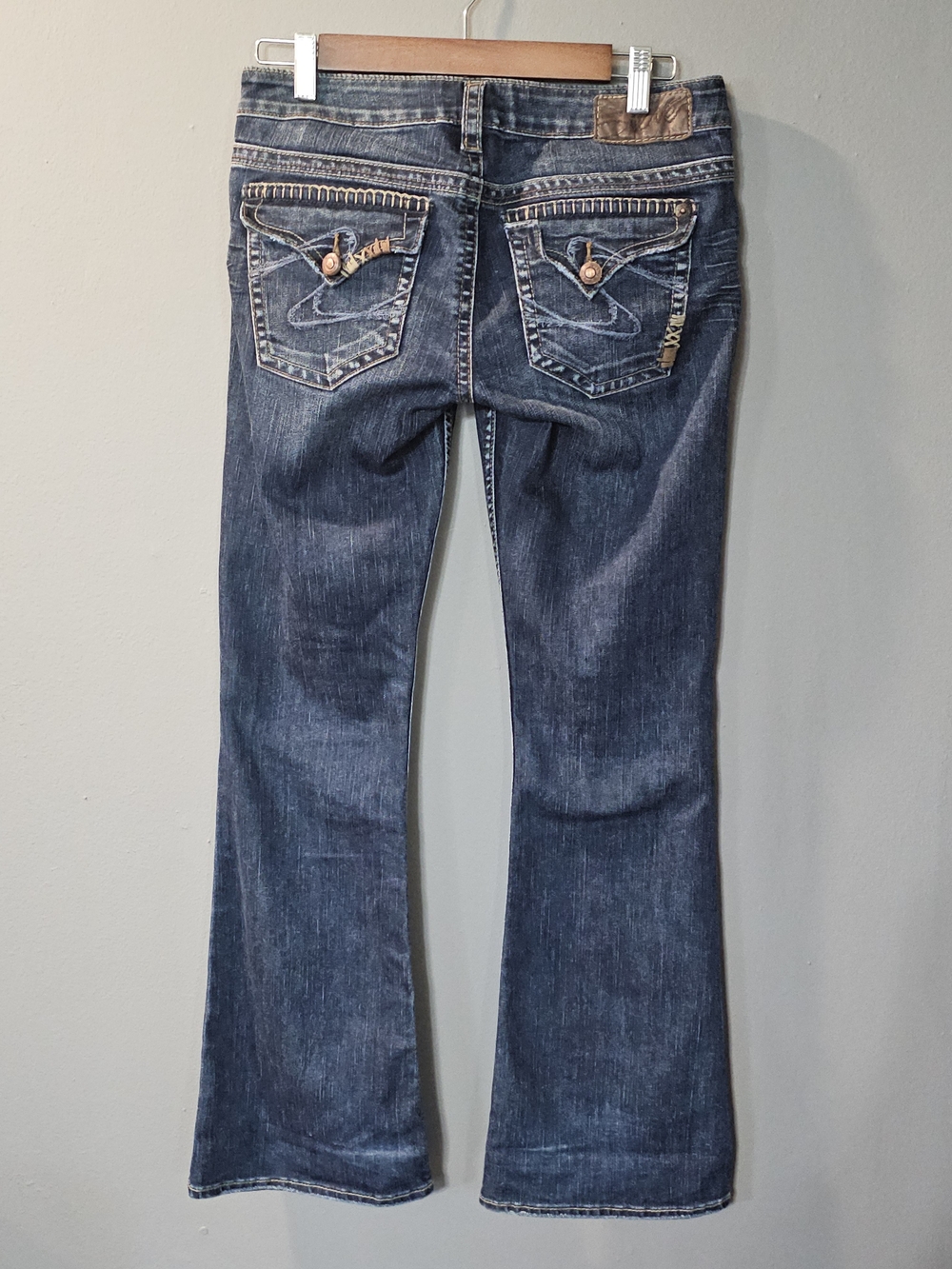 Silver Tuesday Flap Bootcut Low Rise Distressed Jeans Womens 28